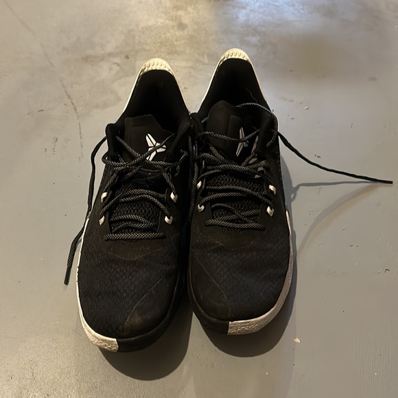 Nike Mamba - Picture 2 of 4